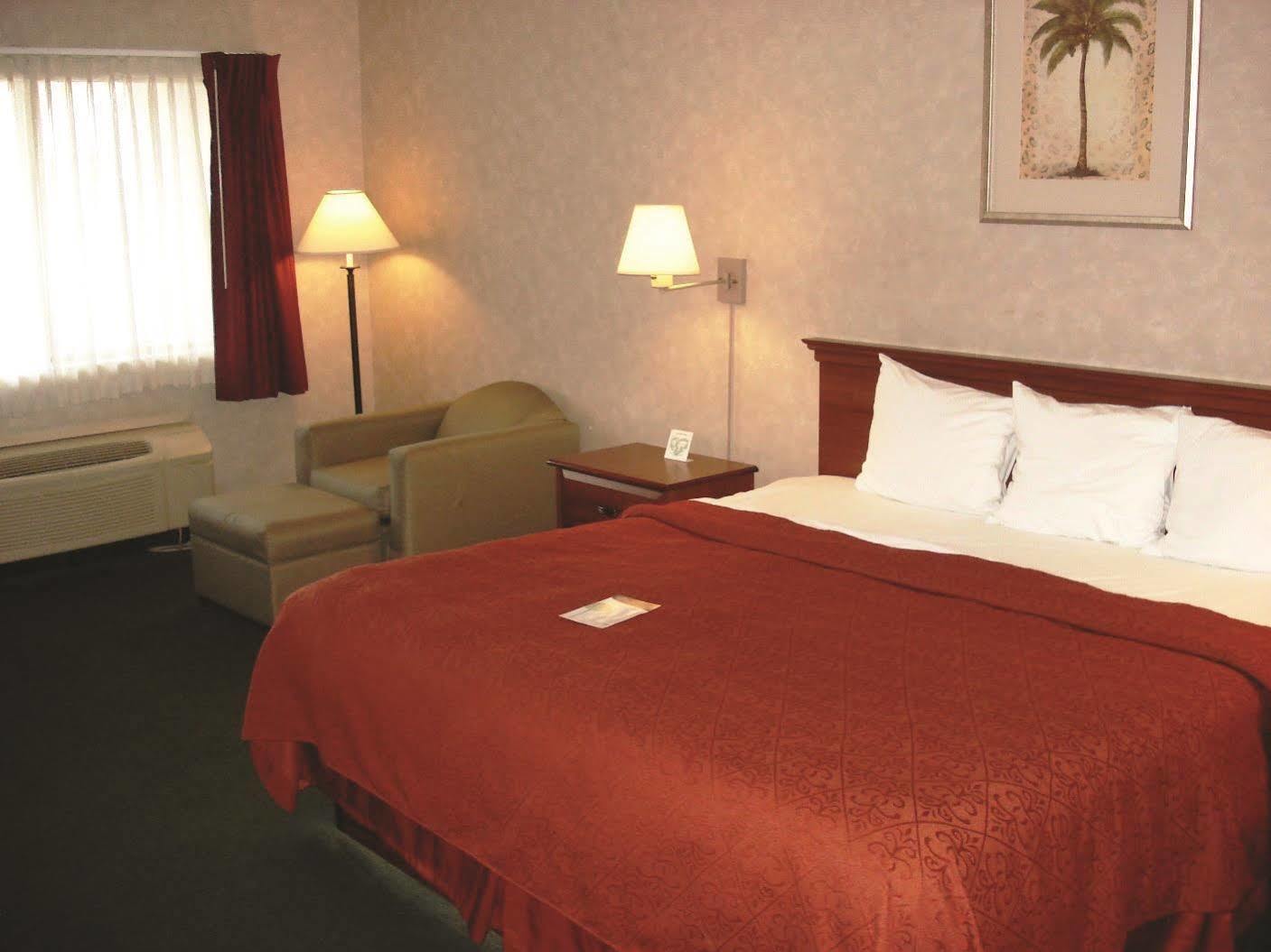 Holiday Inn Express Oakdale, An Ihg Hotel מראה חיצוני תמונה
